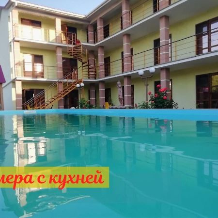 Апарт отель Солнечная Дача Затока Экстерьер фото